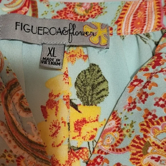 Figueroa & Flower Blue V Neck Boho Floral & Paisley Tunic Style Shirt Size XL - Picture 3 of 7